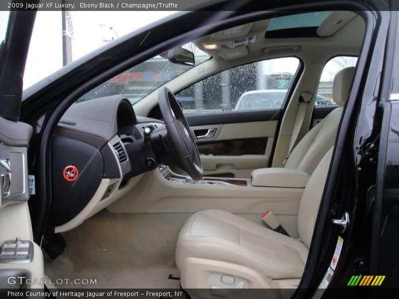 Ebony Black / Champagne/Truffle 2009 Jaguar XF Luxury