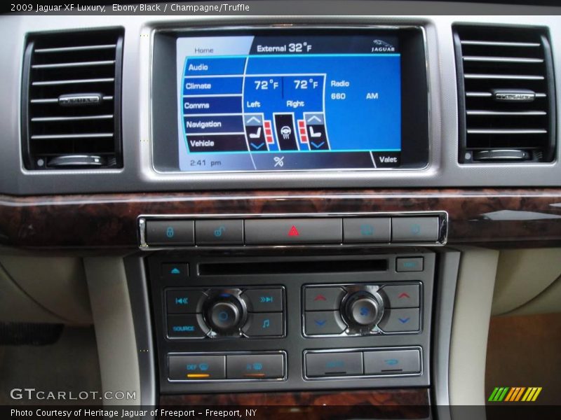 Ebony Black / Champagne/Truffle 2009 Jaguar XF Luxury