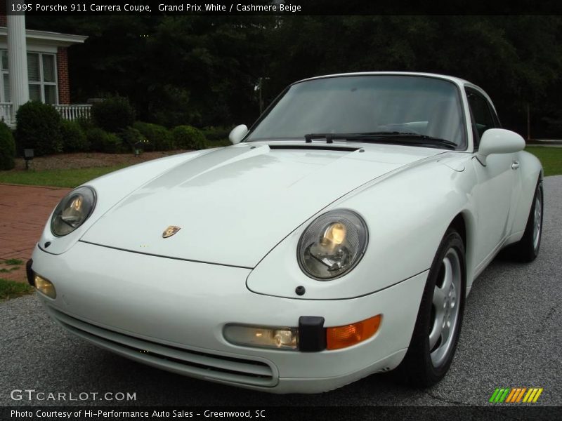 Grand Prix White / Cashmere Beige 1995 Porsche 911 Carrera Coupe