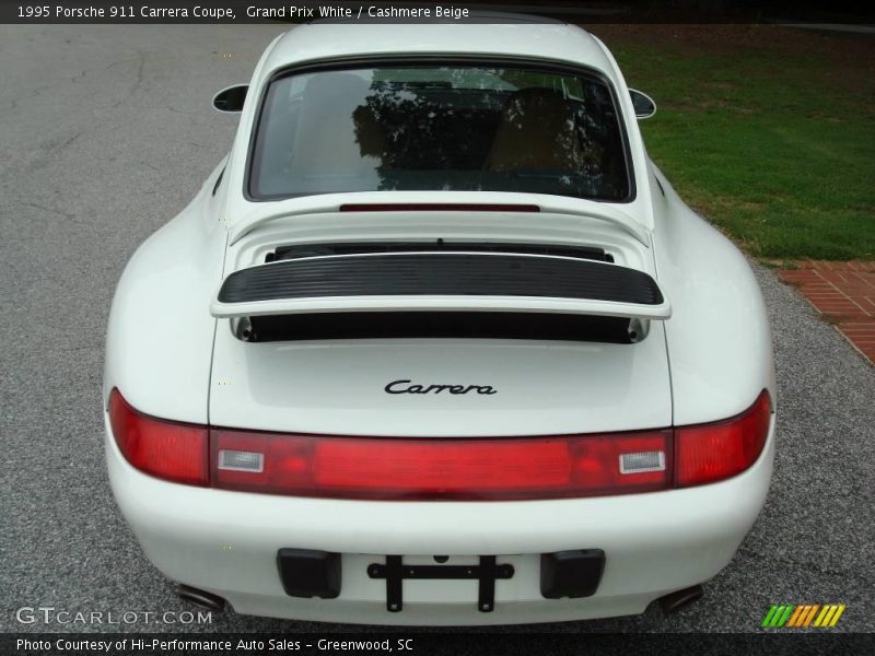 Grand Prix White / Cashmere Beige 1995 Porsche 911 Carrera Coupe