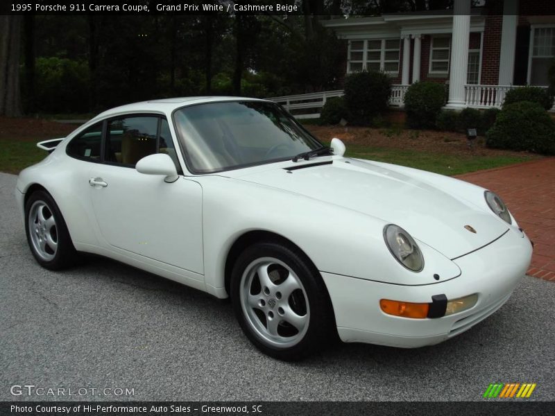 Grand Prix White / Cashmere Beige 1995 Porsche 911 Carrera Coupe