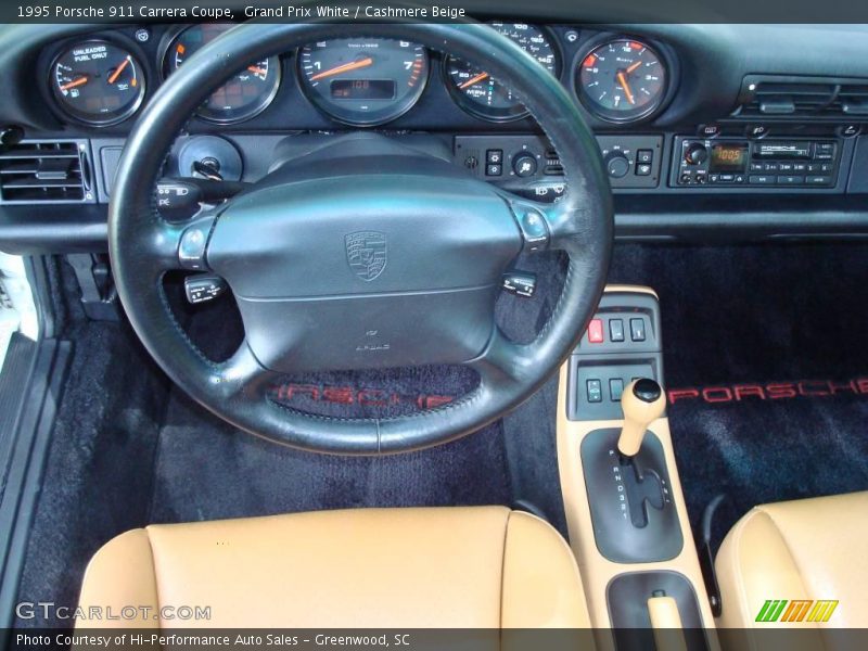 Grand Prix White / Cashmere Beige 1995 Porsche 911 Carrera Coupe