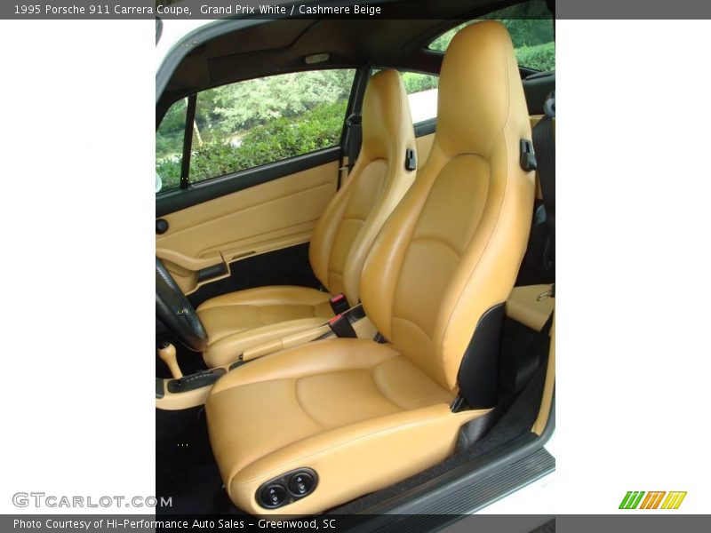 Grand Prix White / Cashmere Beige 1995 Porsche 911 Carrera Coupe