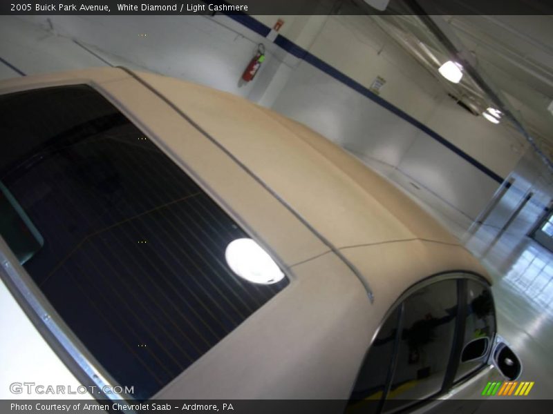 White Diamond / Light Cashmere 2005 Buick Park Avenue