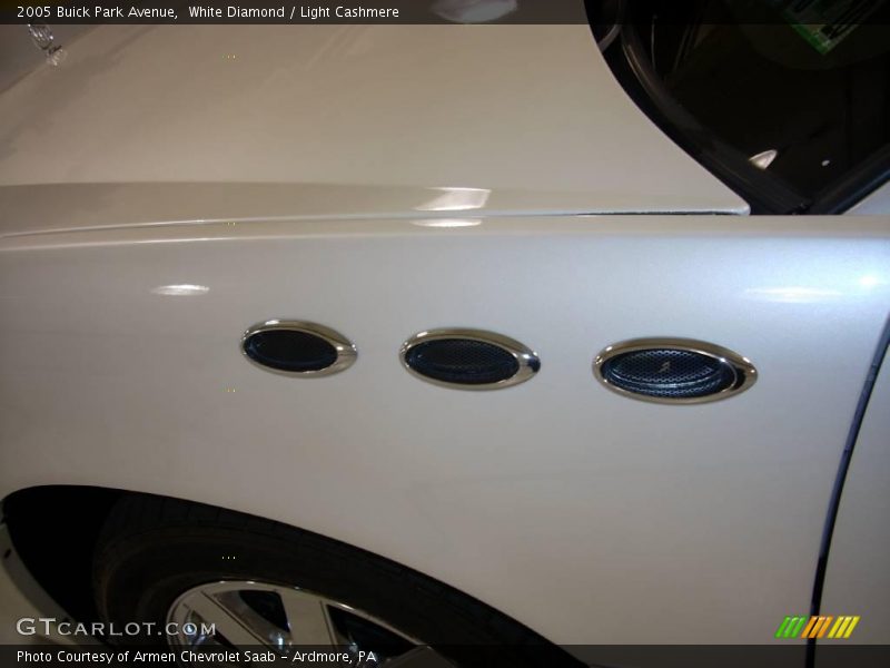 White Diamond / Light Cashmere 2005 Buick Park Avenue