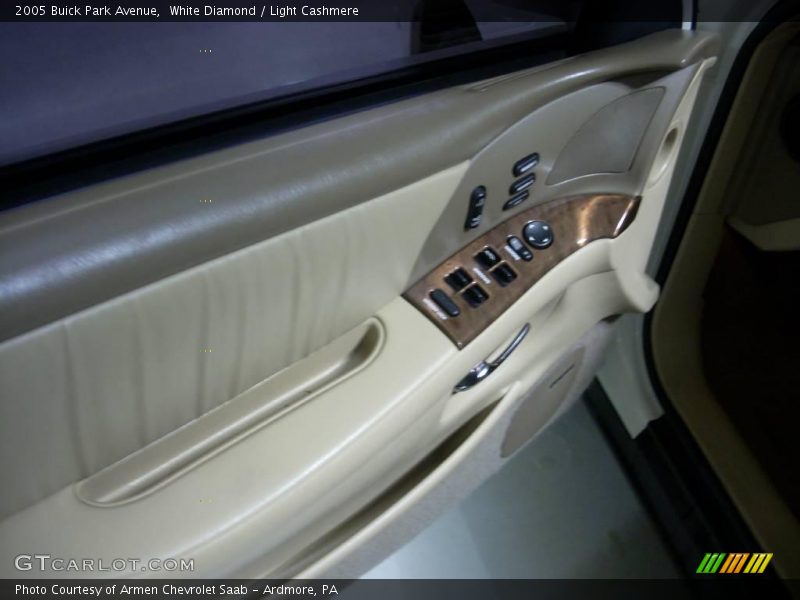 White Diamond / Light Cashmere 2005 Buick Park Avenue