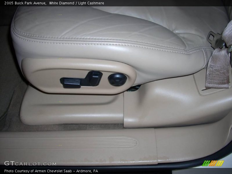 White Diamond / Light Cashmere 2005 Buick Park Avenue