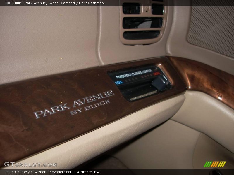 White Diamond / Light Cashmere 2005 Buick Park Avenue