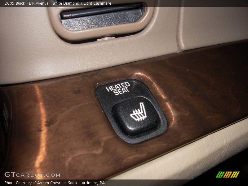 White Diamond / Light Cashmere 2005 Buick Park Avenue