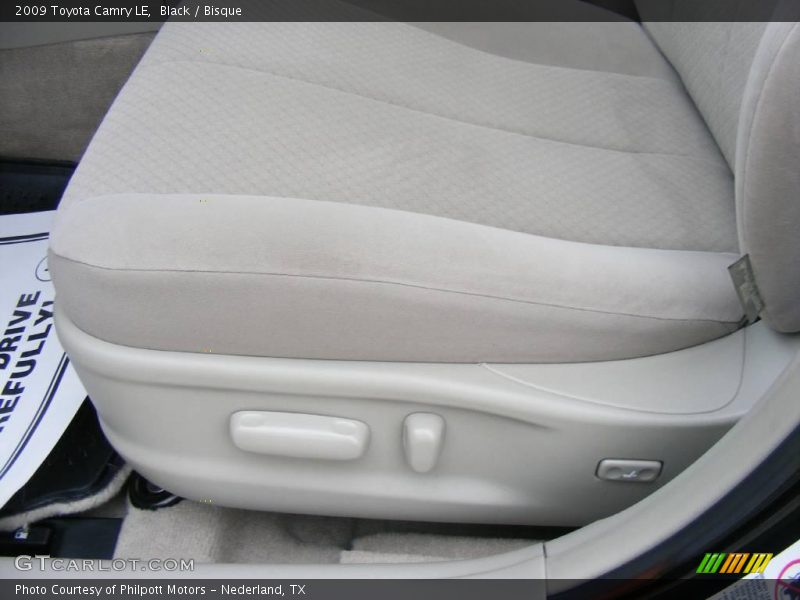 Black / Bisque 2009 Toyota Camry LE