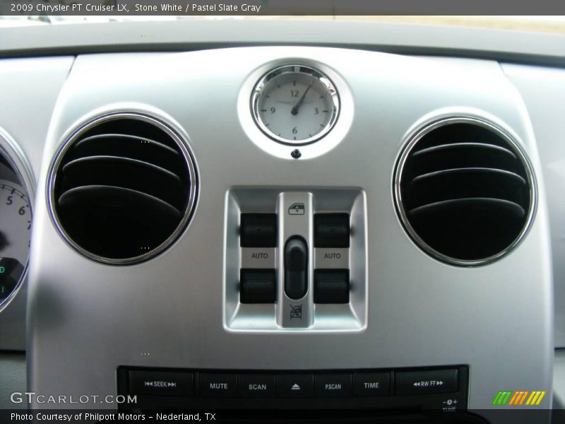 Stone White / Pastel Slate Gray 2009 Chrysler PT Cruiser LX