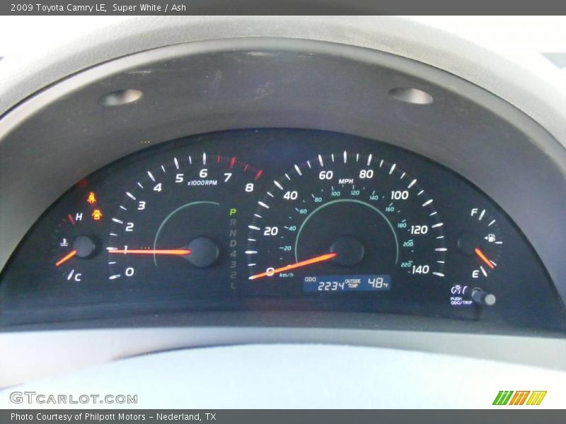 Super White / Ash 2009 Toyota Camry LE