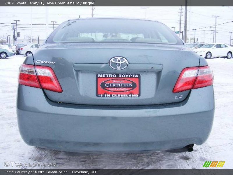 Aloe Green Metallic / Bisque 2009 Toyota Camry LE