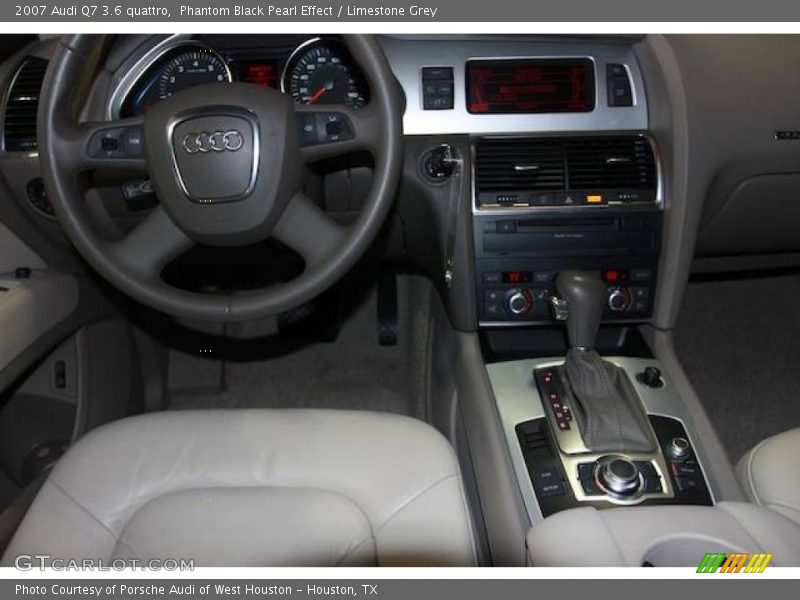 Phantom Black Pearl Effect / Limestone Grey 2007 Audi Q7 3.6 quattro
