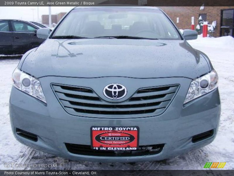 Aloe Green Metallic / Bisque 2009 Toyota Camry LE