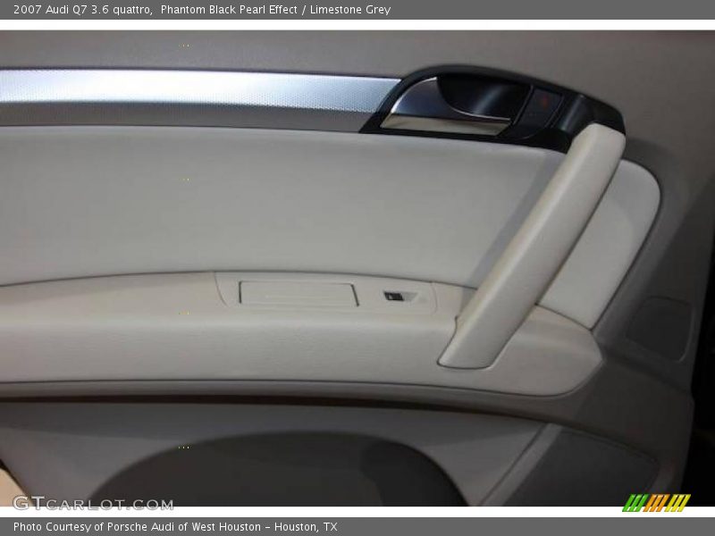 Phantom Black Pearl Effect / Limestone Grey 2007 Audi Q7 3.6 quattro