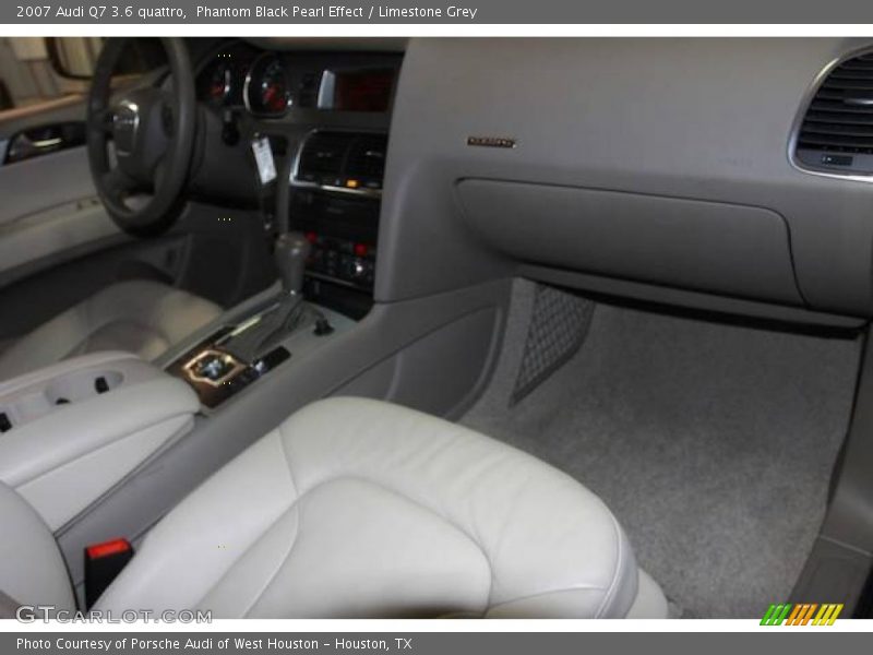 Phantom Black Pearl Effect / Limestone Grey 2007 Audi Q7 3.6 quattro