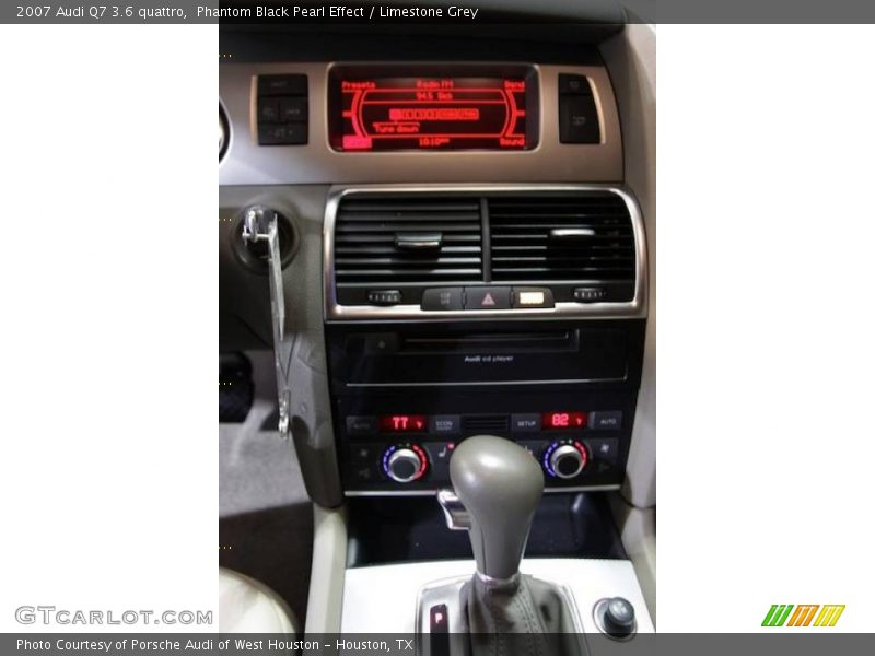 Phantom Black Pearl Effect / Limestone Grey 2007 Audi Q7 3.6 quattro