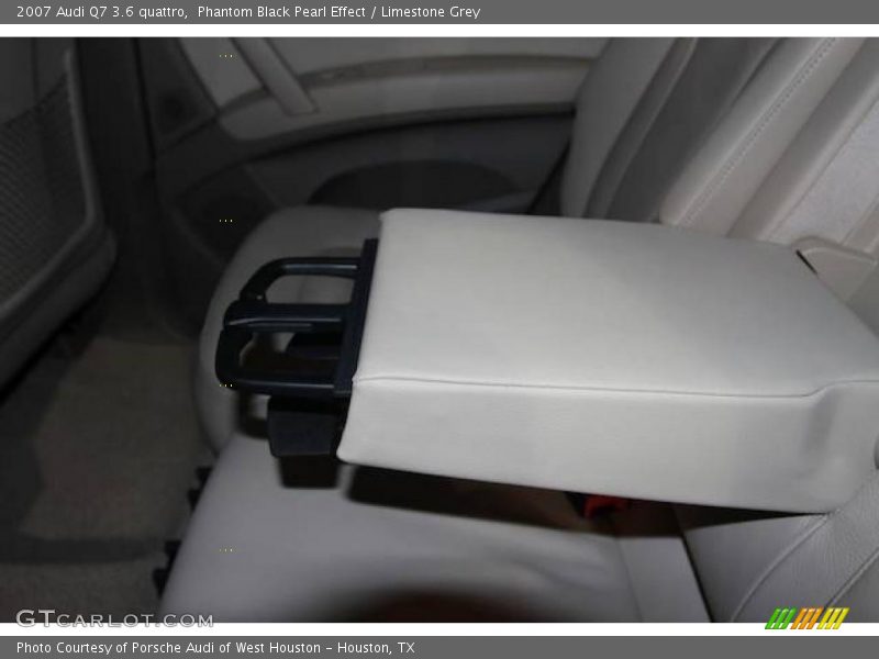 Phantom Black Pearl Effect / Limestone Grey 2007 Audi Q7 3.6 quattro