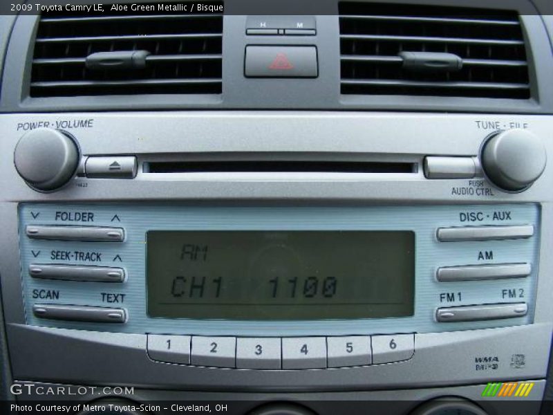 Aloe Green Metallic / Bisque 2009 Toyota Camry LE
