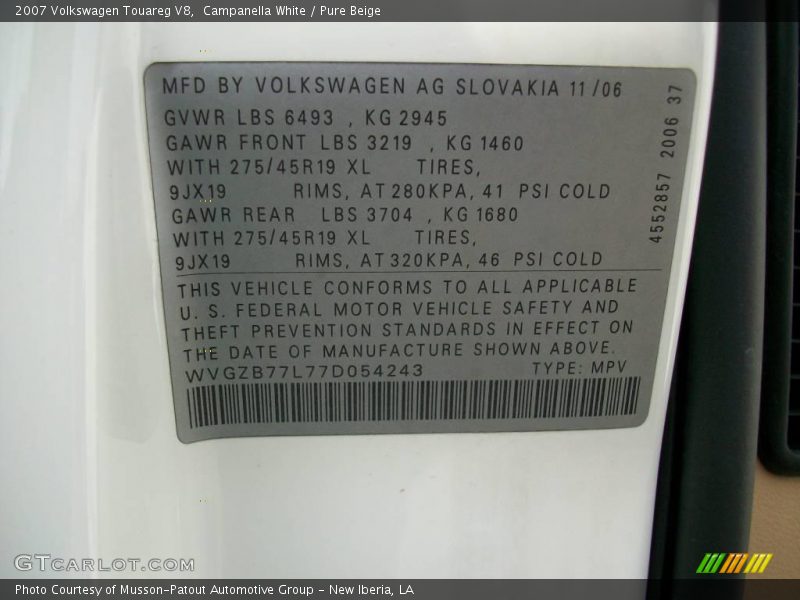 Campanella White / Pure Beige 2007 Volkswagen Touareg V8
