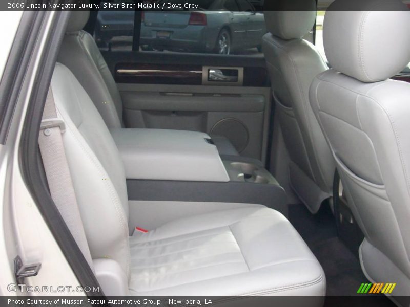 Silver Birch Metallic / Dove Grey 2006 Lincoln Navigator Luxury
