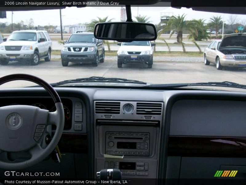 Silver Birch Metallic / Dove Grey 2006 Lincoln Navigator Luxury