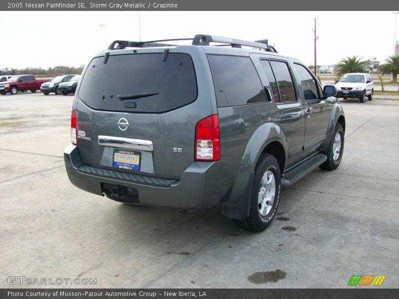 Storm Gray Metallic / Graphite 2005 Nissan Pathfinder SE