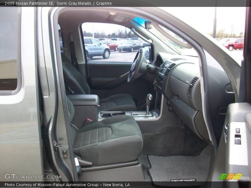 Storm Gray Metallic / Graphite 2005 Nissan Pathfinder SE