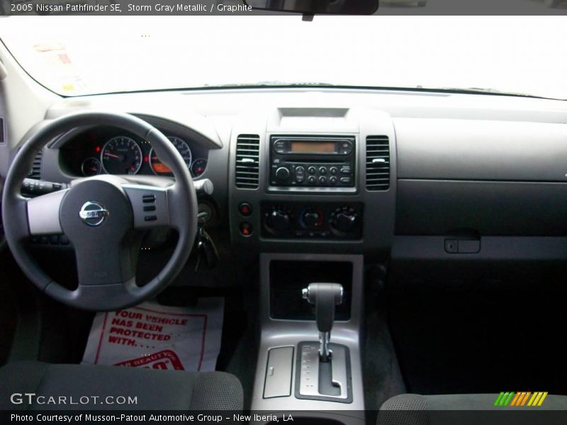 Storm Gray Metallic / Graphite 2005 Nissan Pathfinder SE