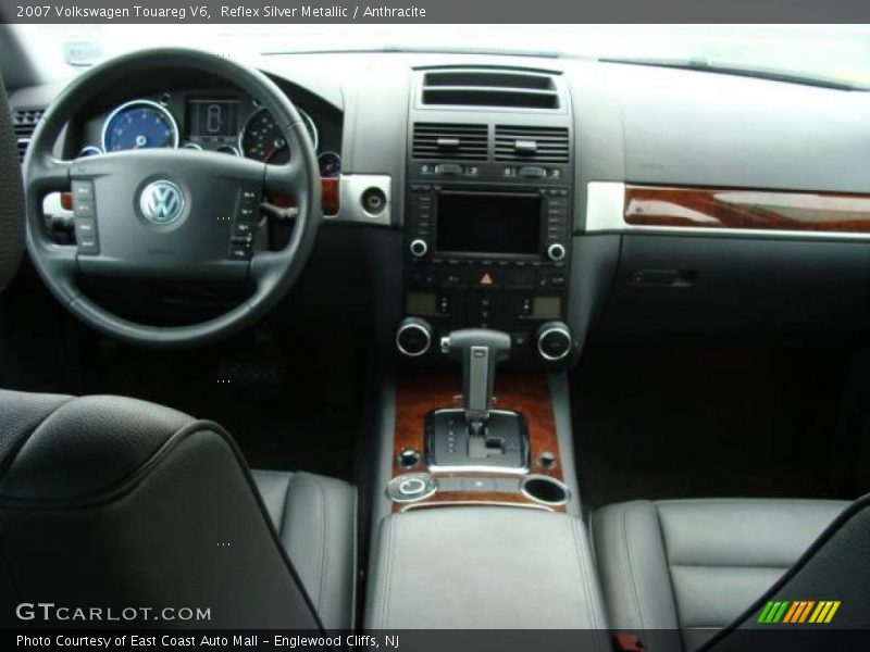 Reflex Silver Metallic / Anthracite 2007 Volkswagen Touareg V6