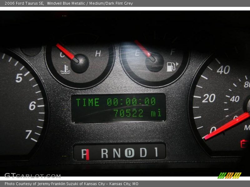 Windveil Blue Metallic / Medium/Dark Flint Grey 2006 Ford Taurus SE