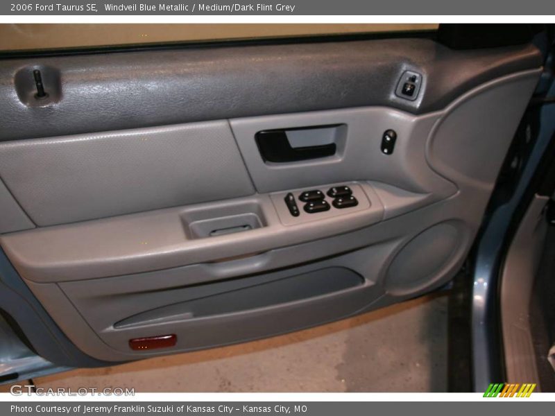 Windveil Blue Metallic / Medium/Dark Flint Grey 2006 Ford Taurus SE