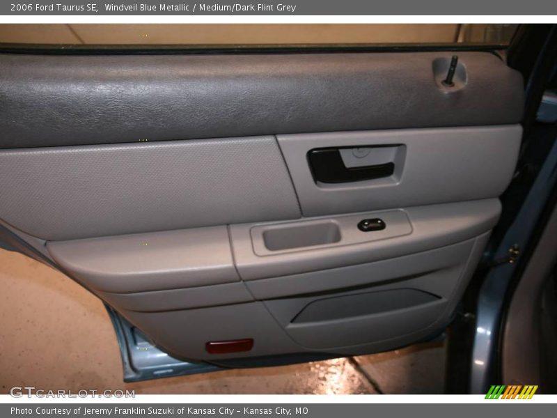 Windveil Blue Metallic / Medium/Dark Flint Grey 2006 Ford Taurus SE