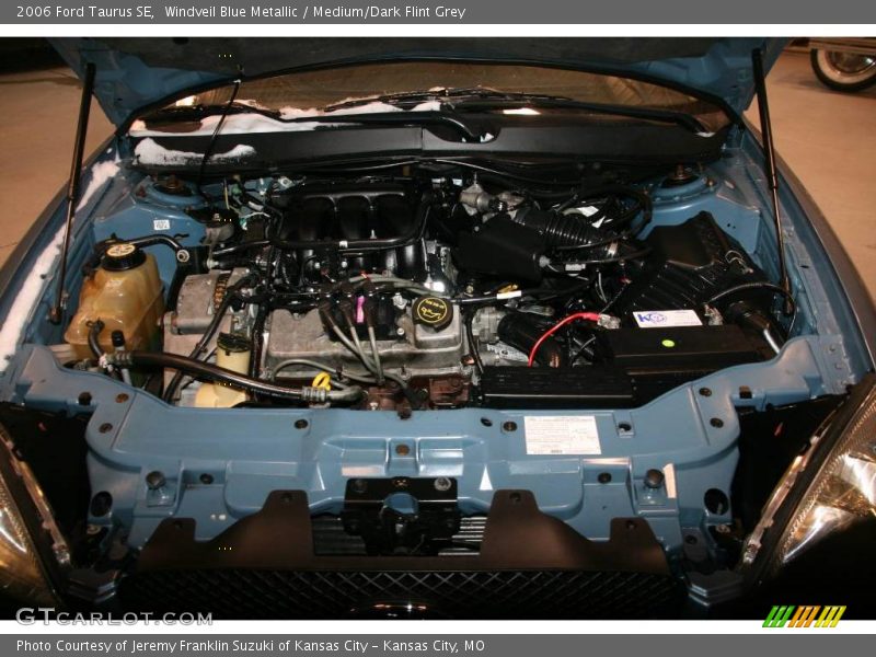 Windveil Blue Metallic / Medium/Dark Flint Grey 2006 Ford Taurus SE