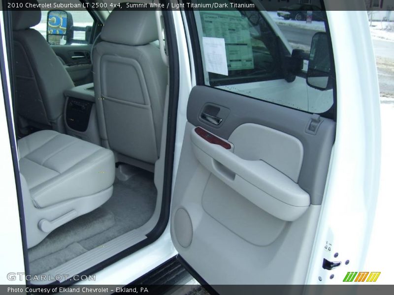 Summit White / Light Titanium/Dark Titanium 2010 Chevrolet Suburban LT 2500 4x4
