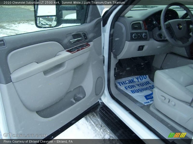 Summit White / Light Titanium/Dark Titanium 2010 Chevrolet Suburban LT 2500 4x4