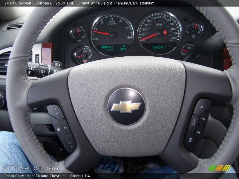 Summit White / Light Titanium/Dark Titanium 2010 Chevrolet Suburban LT 2500 4x4