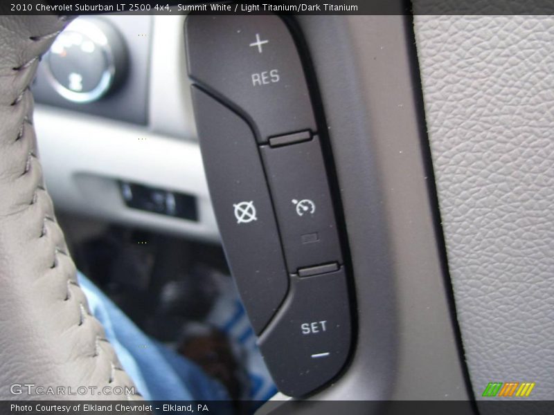 Summit White / Light Titanium/Dark Titanium 2010 Chevrolet Suburban LT 2500 4x4