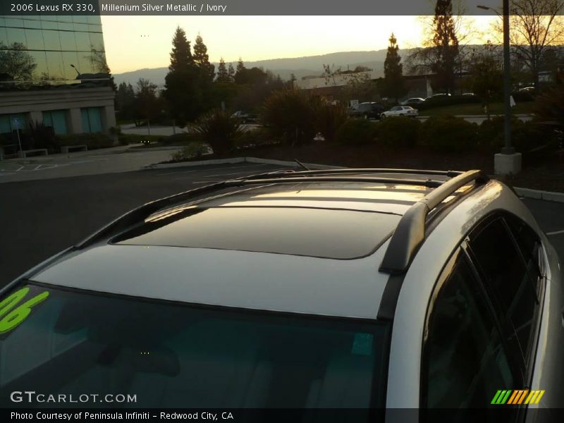 Millenium Silver Metallic / Ivory 2006 Lexus RX 330