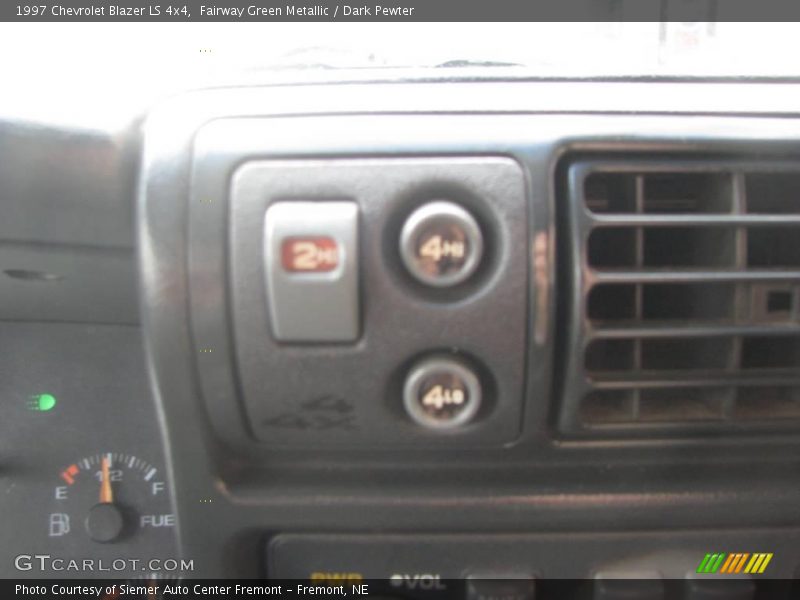 Fairway Green Metallic / Dark Pewter 1997 Chevrolet Blazer LS 4x4