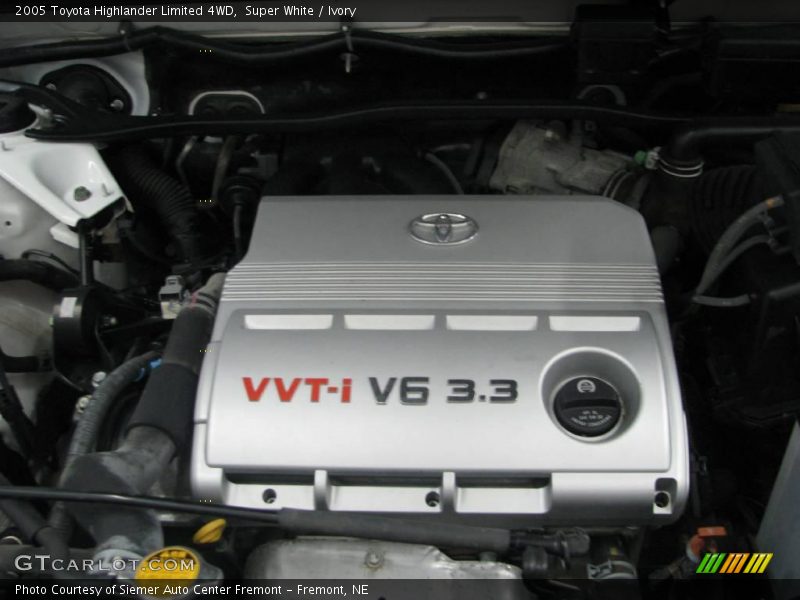 Super White / Ivory 2005 Toyota Highlander Limited 4WD