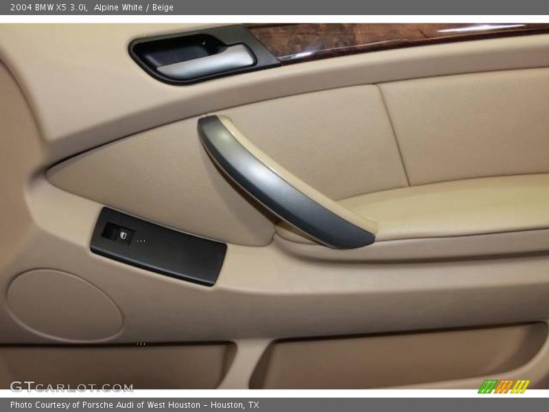 Alpine White / Beige 2004 BMW X5 3.0i