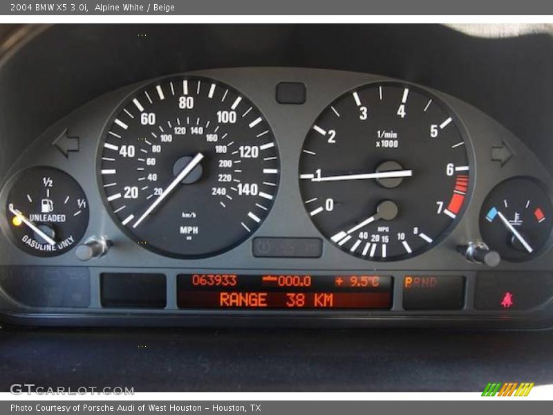 Alpine White / Beige 2004 BMW X5 3.0i