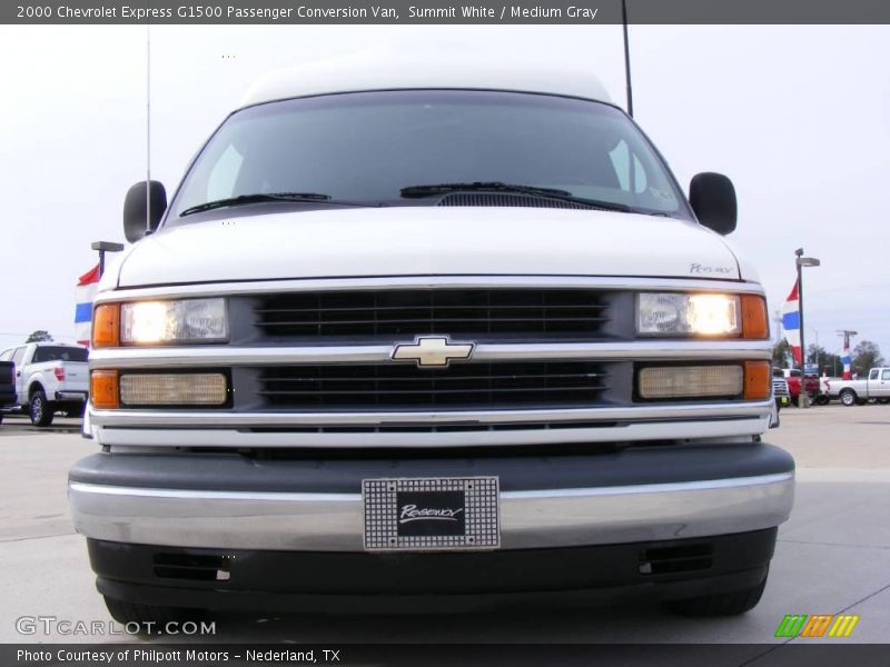 Summit White / Medium Gray 2000 Chevrolet Express G1500 Passenger Conversion Van