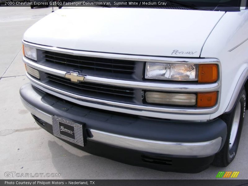 Summit White / Medium Gray 2000 Chevrolet Express G1500 Passenger Conversion Van