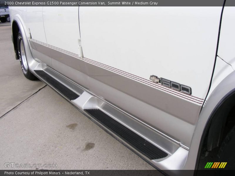 Summit White / Medium Gray 2000 Chevrolet Express G1500 Passenger Conversion Van
