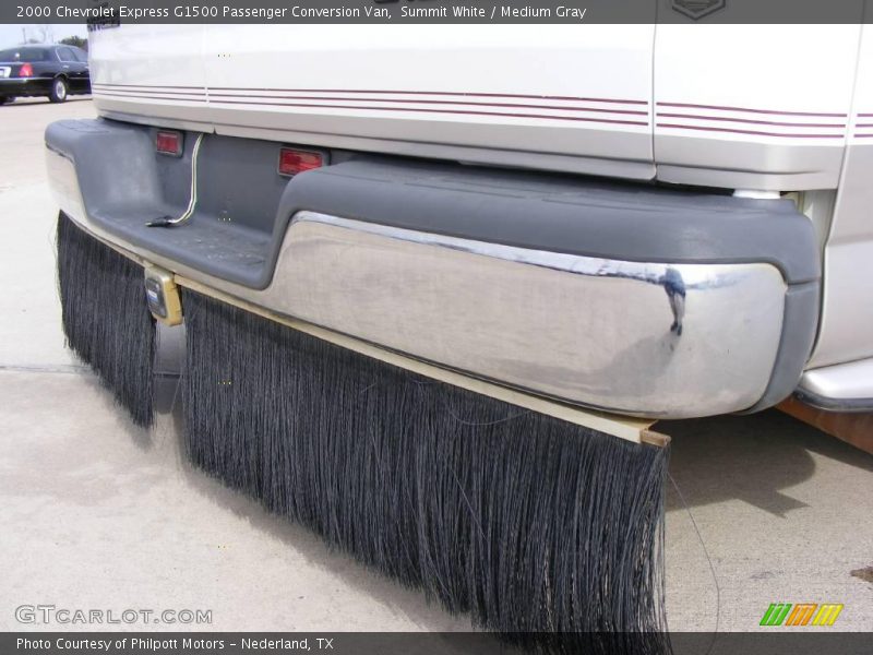 Summit White / Medium Gray 2000 Chevrolet Express G1500 Passenger Conversion Van