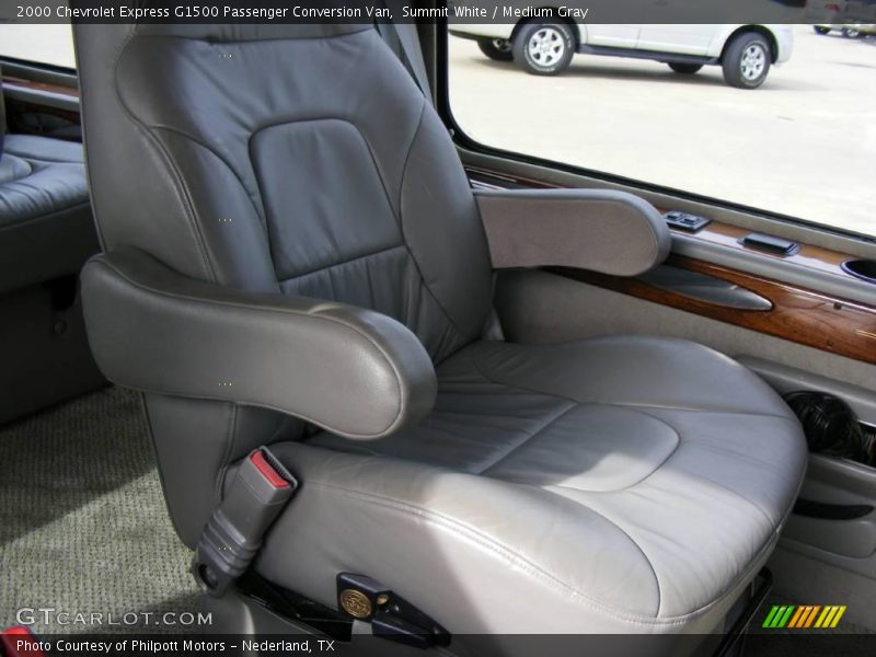 Summit White / Medium Gray 2000 Chevrolet Express G1500 Passenger Conversion Van