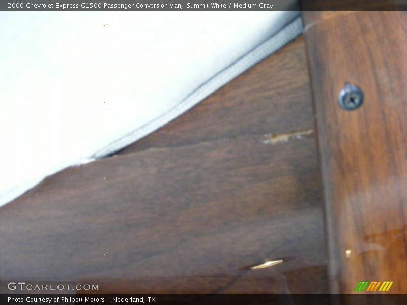 Summit White / Medium Gray 2000 Chevrolet Express G1500 Passenger Conversion Van